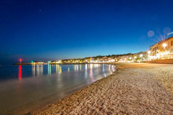 Appartement La Fregate Avec Terrasse A 100M De La Plage แซ็งต์-ซีร์-ซูร์-แมร์ ภายนอก รูปภาพ